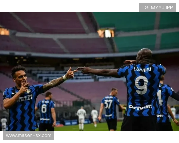 卢卡库身体对抗 卢卡库身体对抗