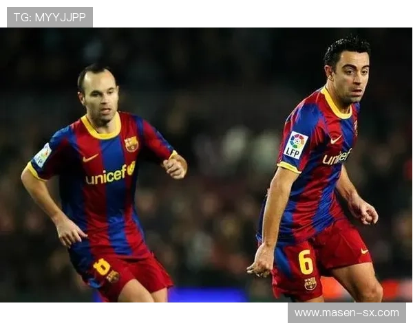 罗德里 vs 布斯克茨：后腰传承中的战术角色与比赛控制力差异